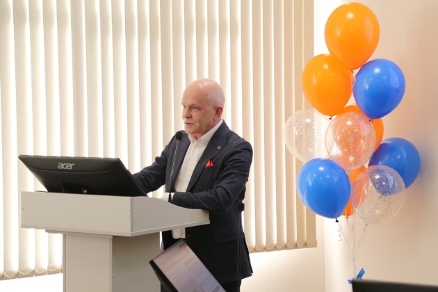 Беседин_Центр.jpg Беседин_Центр.jpg